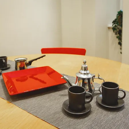 Families & Groups 4 Bedrooms 6 Guests דירה