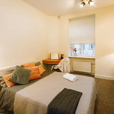 아파트 Families & Groups 4 Bedrooms 6 Guests 리가